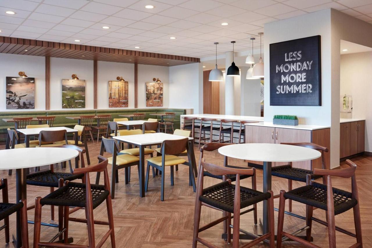 Fairfield Inn & Suites By Marriott Lodi Bagian luar foto